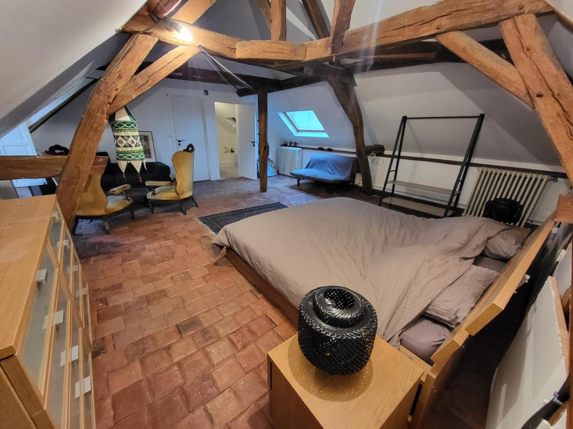 Bed and Breakfast Les Oiseaux De Passage Эсколив-Сент-Камиль Экстерьер фото