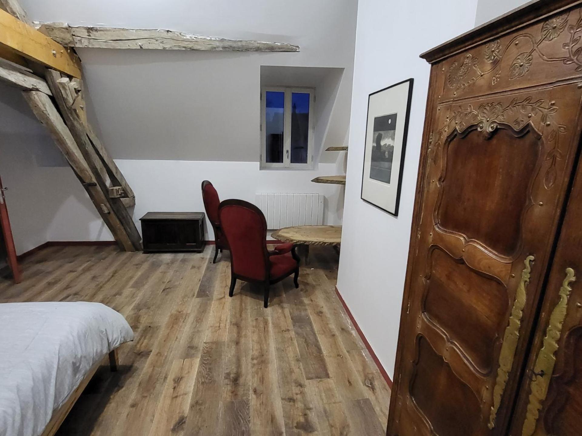 Bed and Breakfast Les Oiseaux De Passage Эсколив-Сент-Камиль Экстерьер фото